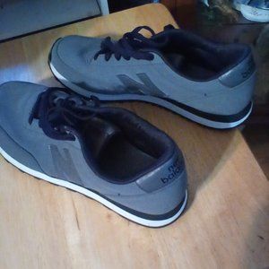 New balance mens sneakers